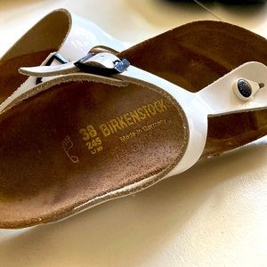 Worn Once — White Birkenstock sandals with Brown Soles — Womens Size 7